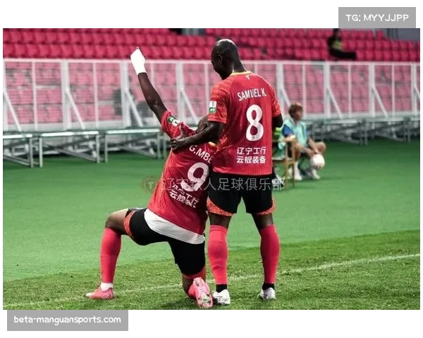 辽宁铁人后卫瓦吉奇鲁莽犯规 红牌导致球队陷入人数劣势 辽宁铁人后卫瓦吉奇鲁莽犯规 红牌导致球队陷入人数劣势